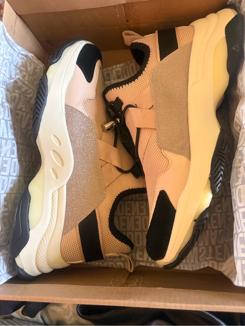 Steve Madden Sneakers
